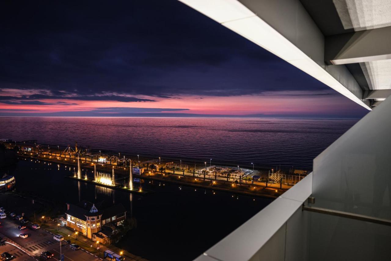 Black Sea VI Dari Apartments Batumi Exterior foto